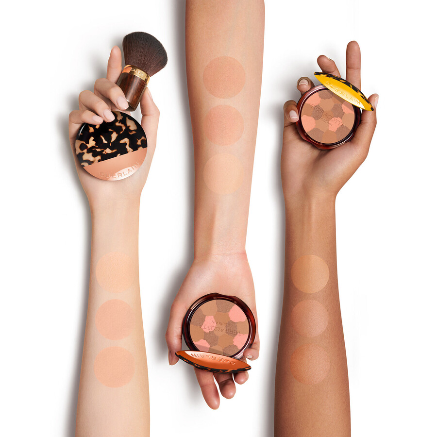 limited edition terracotta light introducing the new motif case ⋅ guerlain ⋅ guerlain