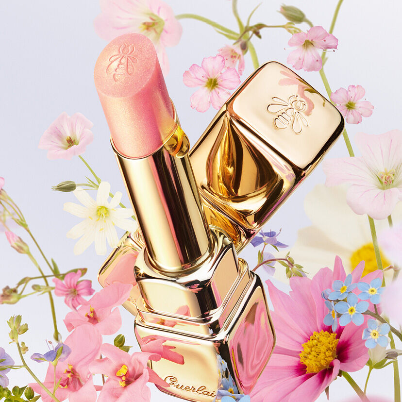 kisskiss bee glow ⋅ 98 naturally-derived¹ honey tint balm ⋅ guerlain
